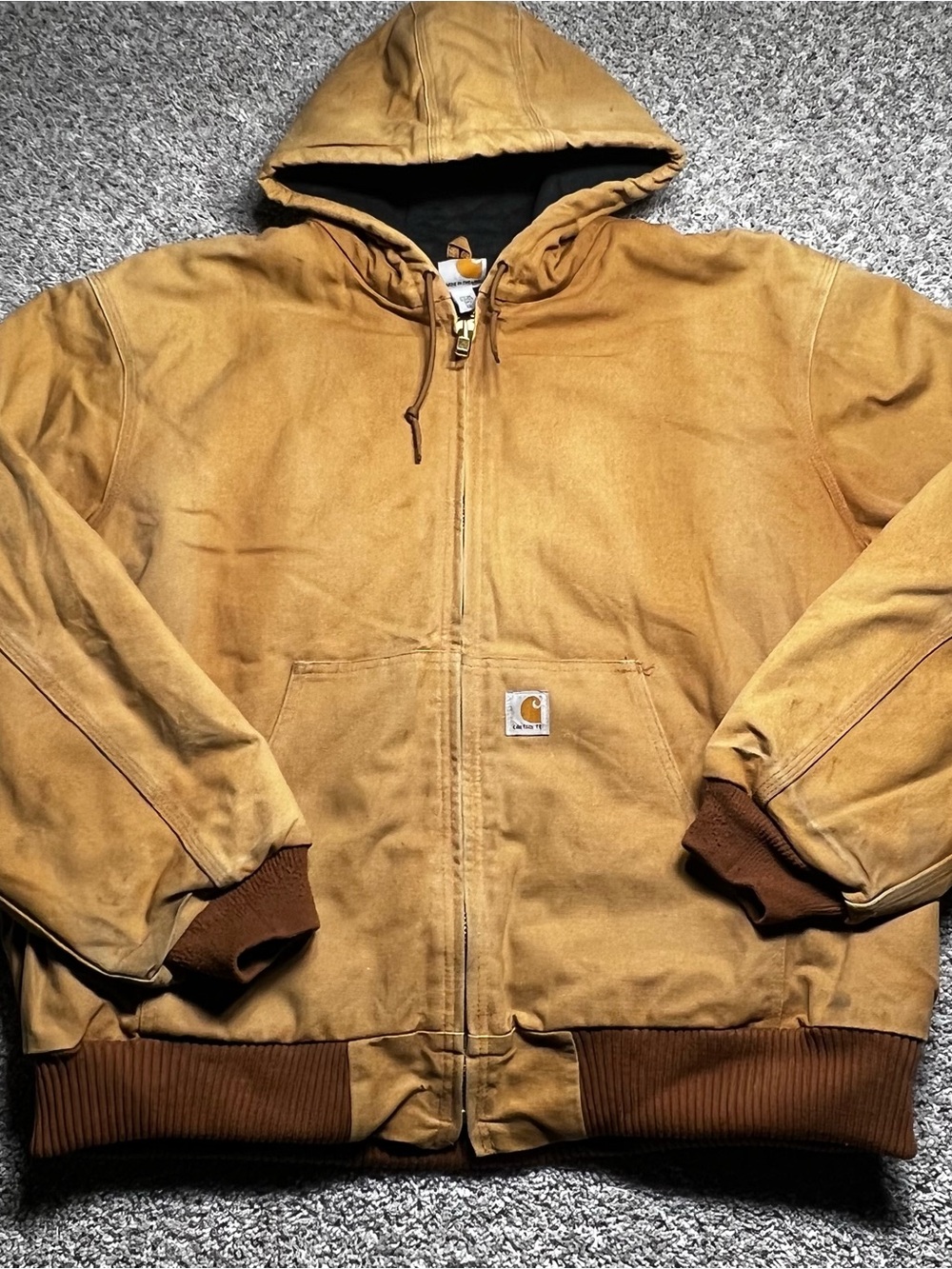 Vintage Carhartt Brown Hooded Work Jacket - Men's Rugged Zip-Up